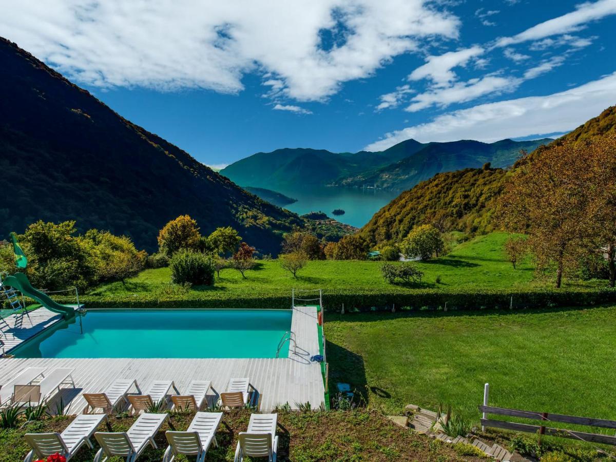 Cozy Chalet At Marone Lake Lombardy With Pool Kültér fotó